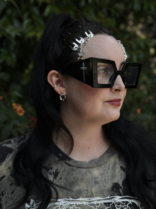Steel Kiss Clear Glasses